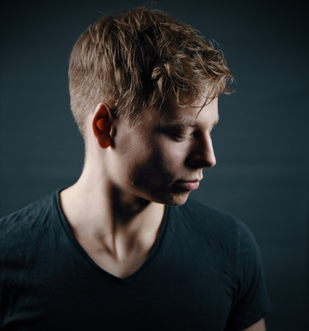 Vertikal [Offizielle Homepage] Janik